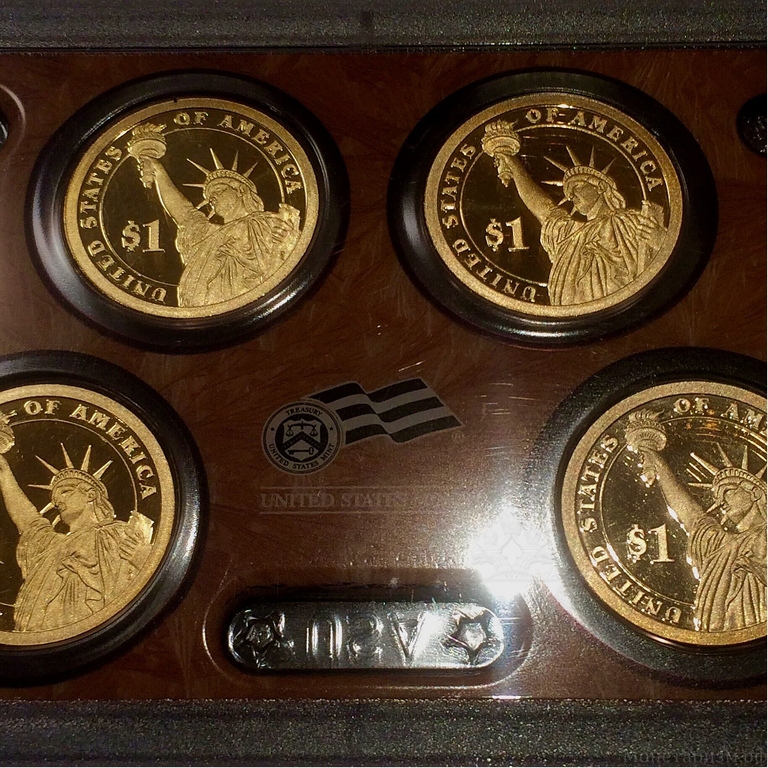 Набор монет 2010 год 1$ "президенты США" в боксе.Proof